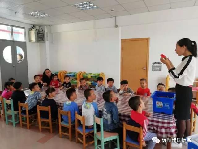 遠(yuǎn)恒佳國(guó)際教育城專業(yè)師資入駐各幼兒園——樂高、沙畫興趣班正式開課啦！