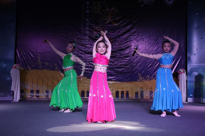 你唱我唱大家唱，你聽(tīng)我聽(tīng)好聲音！ ——2019年第十屆“遠(yuǎn)恒佳好聲音”龍華校海選如火如荼